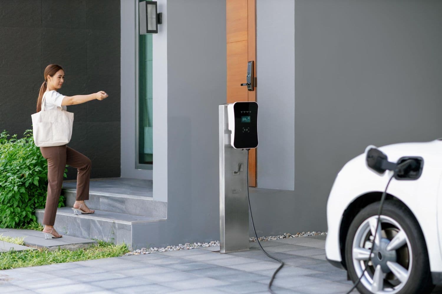 precio punto de carga coche eléctrico